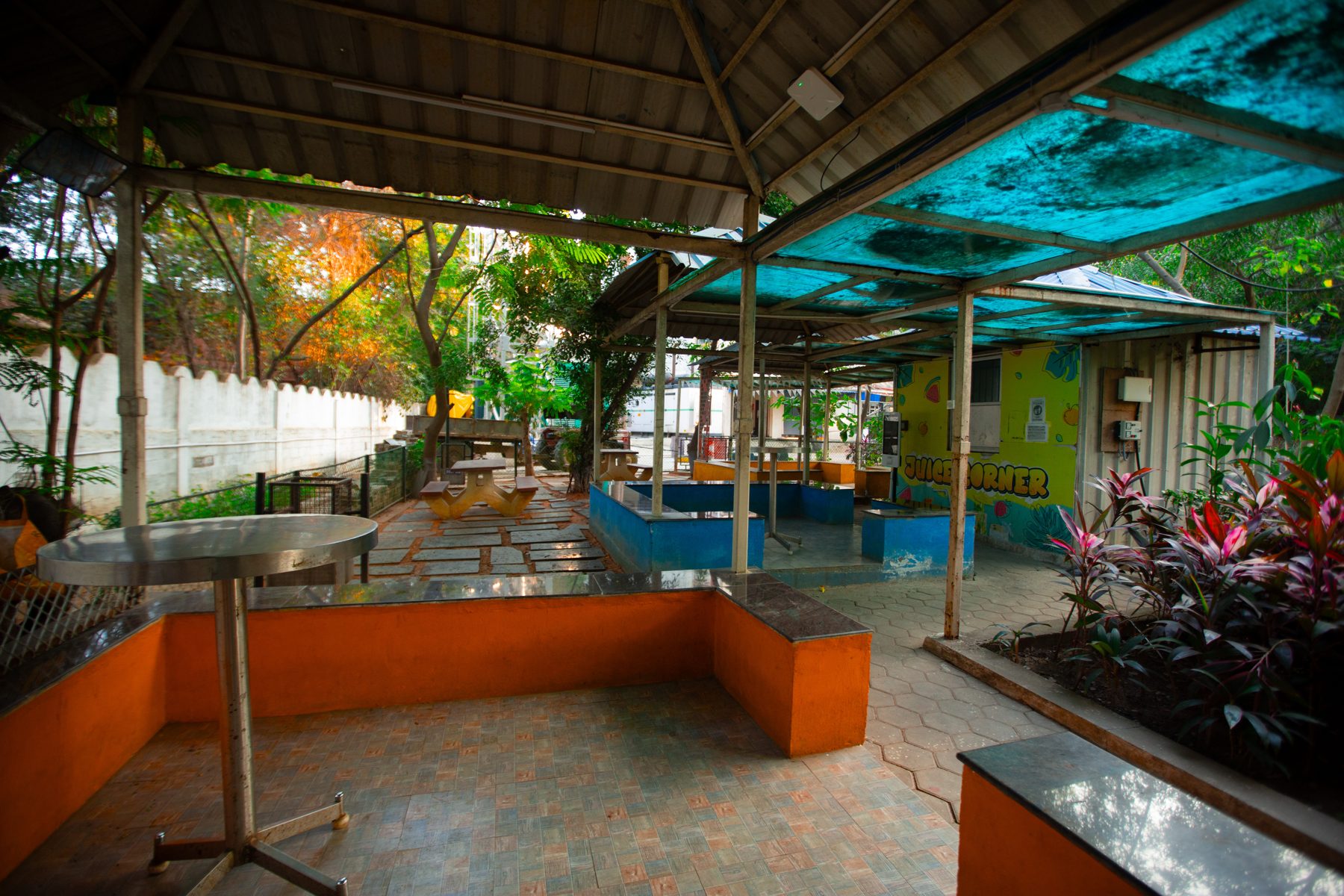 Open-air café